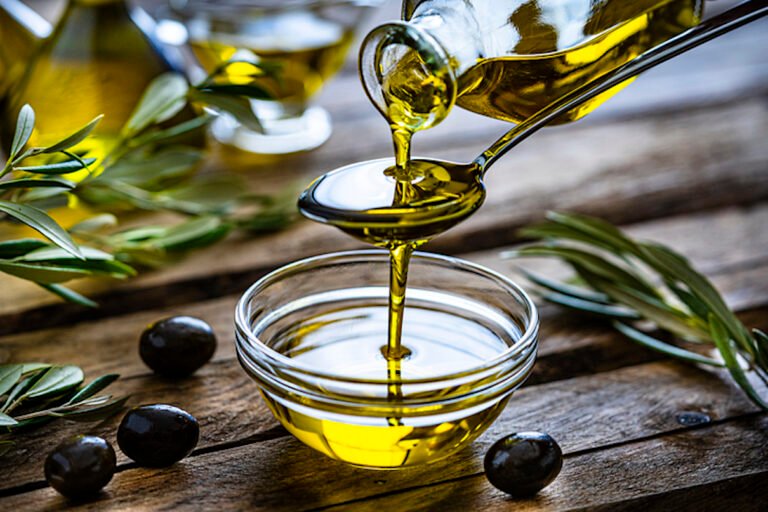 Olive Oil 101: The Ingredient We Can’t Get Enough of Right Now, According to an RD