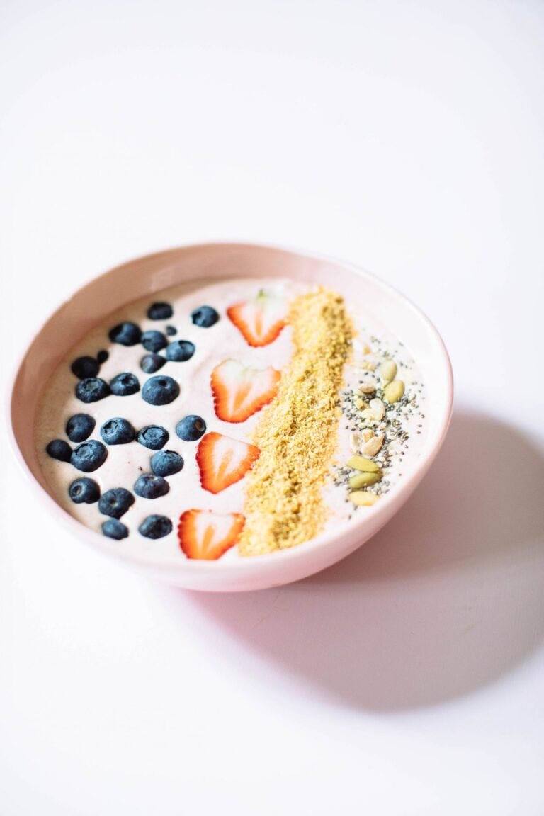 How to Make a Smoothie Bowl