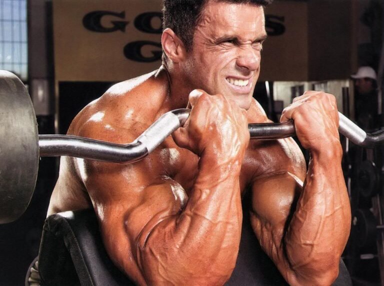 8 Tips to Build Bigger Biceps and Triceps