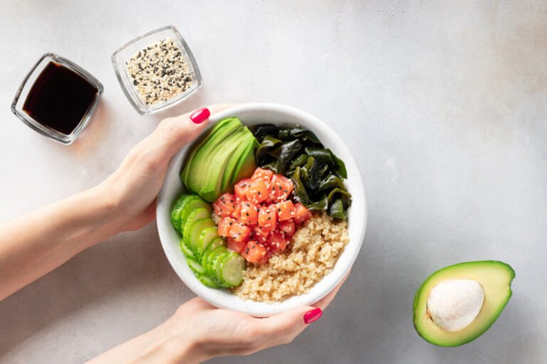 5 (Easy) Healthy Lunch Ideas to Keep Your Blood Sugar Happy, and Your Energy Level Up!