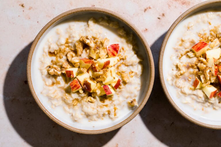 TikTok’s Latest Health Trend: Is oatmeal Bad for you? Let’s Debunk…