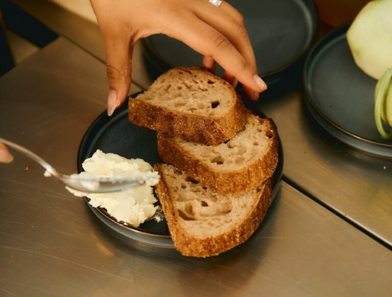 What You Need to Know About Carb Cycling, According to a Registered Dietitian